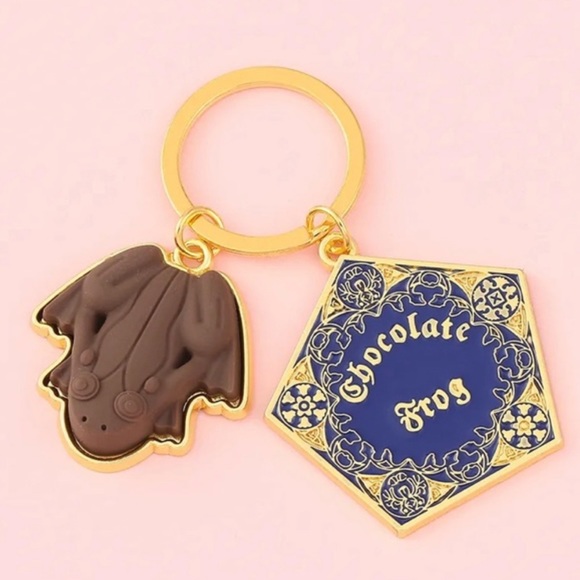 Wizarding World of Harry Potter Chocolate Frog Keychain - Picture 3 of 7